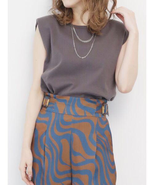 MURUA（ムルーア）の「ベーシックタンクトップ（Tシャツ/カットソー・レディース・ホワイト/ダークグレー/イエロー/ブルー・FREE）」の3枚目の写真