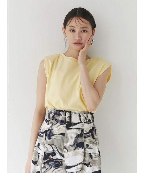 MURUA（ムルーア）の「ベーシックタンクトップ（Tシャツ/カットソー・レディース・ホワイト/ダークグレー/イエロー/ブルー・FREE）」の13枚目の写真