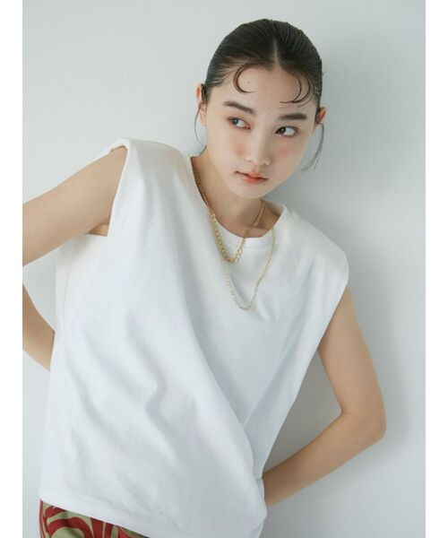 MURUA（ムルーア）の「ベーシックタンクトップ（Tシャツ/カットソー・レディース・ホワイト/ダークグレー/イエロー/ブルー・FREE）」の5枚目の写真