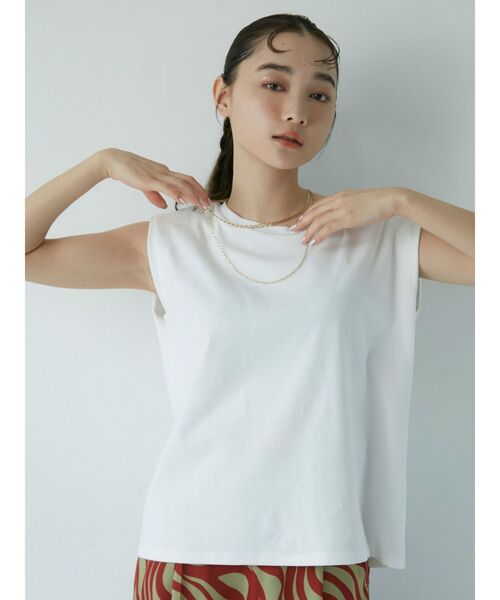 MURUA（ムルーア）の「ベーシックタンクトップ（Tシャツ/カットソー・レディース・ホワイト/ダークグレー/イエロー/ブルー・FREE）」の6枚目の写真
