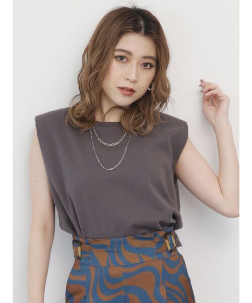 MURUA（ムルーア）の「ベーシックタンクトップ（Tシャツ/カットソー・レディース・ホワイト/ダークグレー/イエロー/ブルー・FREE）」の11枚目の写真