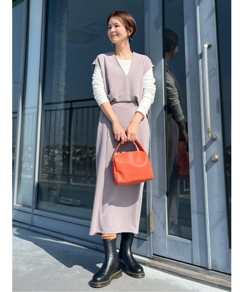 HONEYSUCKLE ROSE(ハニーサックルローズ)の「【HONEYSUCKLE ROSE】Vネックベスト(ベスト・レディース・ブラック/グレー・M-L)」の3枚目の写真