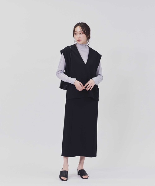 HONEYSUCKLE ROSE(ハニーサックルローズ)の「【HONEYSUCKLE ROSE】Vネックベスト(ベスト・レディース・ブラック/グレー・M-L)」の12枚目の写真