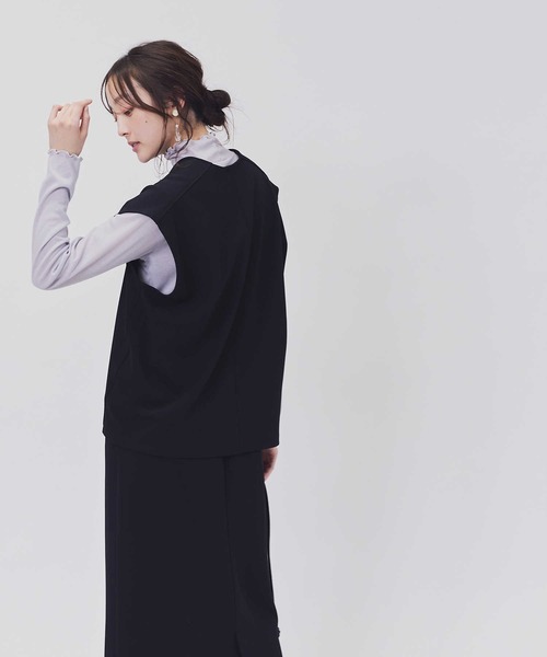 HONEYSUCKLE ROSE(ハニーサックルローズ)の「【HONEYSUCKLE ROSE】Vネックベスト(ベスト・レディース・ブラック/グレー・M-L)」の13枚目の写真