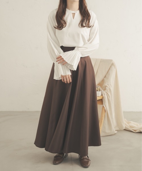 Ambre Neige(アンブルネージュ)の「2WAY袖プリーツブラウス/【WEB/EC限定商品】(シャツ/ブラウス・レディース・オフホワイト/ダークブラウン・FREE)」の3枚目の写真