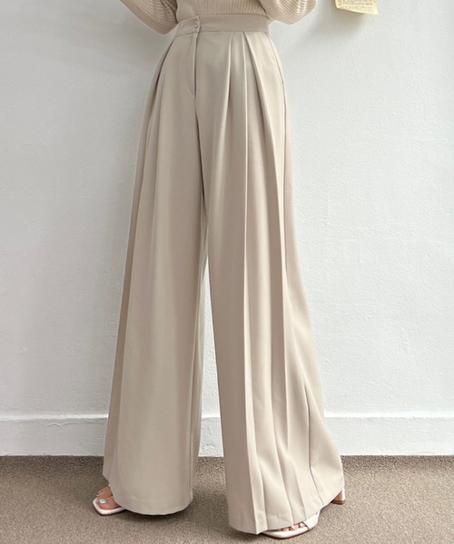 LAFFMO（ラフモ）の「タックワイドスラックスパンツ（スラックス・レディース・ホワイト/ブラック/ベージュ・MEDIUM/LARGE）」の8枚目の写真