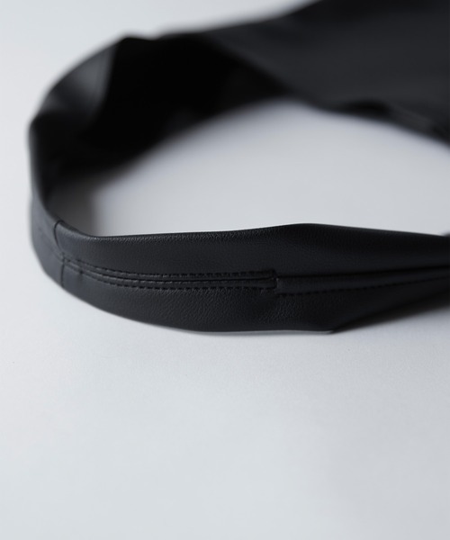 CALLNE（カルネ）の「【CALLNE】Triangle Tote Bag /トライアングルトートバッグ（トートバッグ・メンズ・ブラック・FREE）」の6枚目の写真