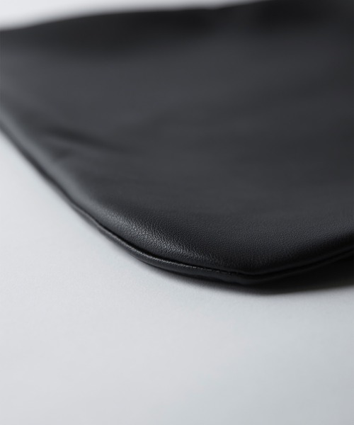 CALLNE（カルネ）の「【CALLNE】Triangle Tote Bag /トライアングルトートバッグ（トートバッグ・メンズ・ブラック・FREE）」の3枚目の写真