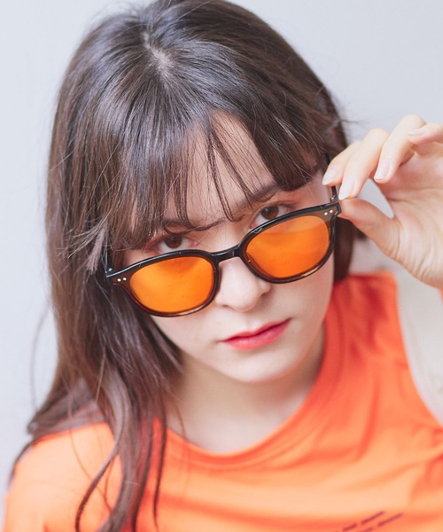 EPICKS（エピックス）の「カラーレンズスクエアサングラス（サングラス・レディース・ブラック/クリア/ブラック系その他・FREE）」の5枚目の写真