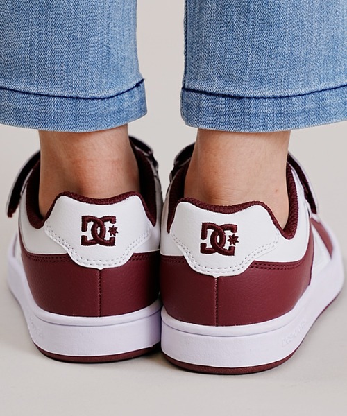 DC（ディーシー）の「DC/ディーシー キッズ スニーカー Ks MANTECA 4 V SNマンテカ 4 ブイ エスエヌ  ゴムひも スケートボード DK234001（スニーカー・キッズ・ブルー系その他/ホワイト×レッド・24.0cm/19.0cm/23.0cm/18.0cm/20.0cm/22.0cm/21.0cm/17.0cm）」の4枚目の写真