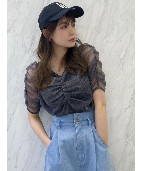 dazzlin(ダズリン)の「ギャザーチュールラメブラウス(シャツ/ブラウス・レディース・ブラック/グレー/ピンク・FREE)」の5枚目の写真