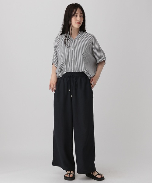 saloon(サルーン)の「SALOON(サルーン)/ノーカラーギャザー5分袖ブラウス【洗濯機洗い可】(シャツ/ブラウス・レディース・グレー系/グリーン系/ネイビー/オフホワイト・FREE)」の20枚目の写真