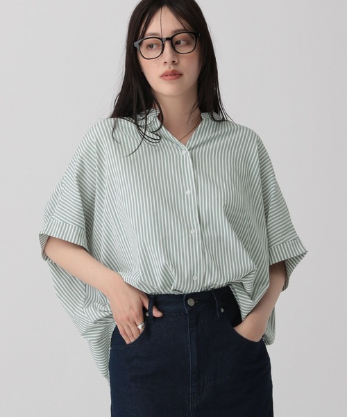 saloon(サルーン)の「SALOON(サルーン)/ノーカラーギャザー5分袖ブラウス【洗濯機洗い可】(シャツ/ブラウス・レディース・グレー系/グリーン系/ネイビー/オフホワイト・FREE)」の12枚目の写真