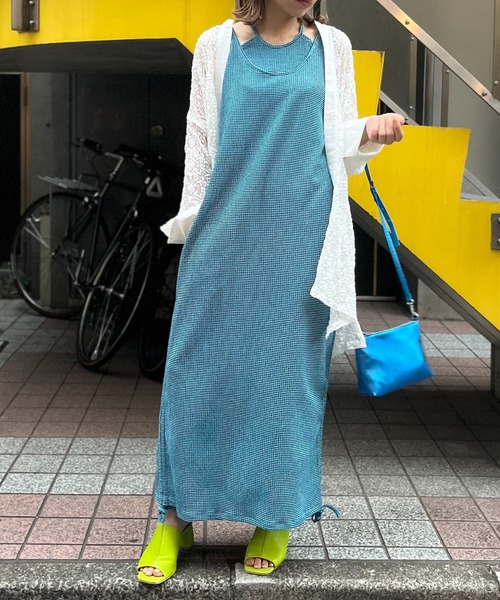 mi via loca（ミヴィアロカ）の「チェック柄シャーリング レイヤードネック ノースリワンピース（ワンピース・レディース・ライム/ブルー/ネイビー/ピンク・FREE）」の15枚目の写真