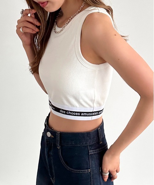 apres jour mignon（アプレジュールミニョン）の「カップ付きロゴクロップドタンクトップ【ZOZOTOWN限定アイテム】（タンクトップ・レディース・オフホワイト/ブラック・フリー/X-LARGE）」の3枚目の写真