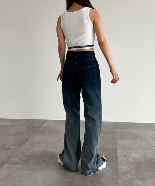 apres jour mignon（アプレジュールミニョン）の「カップ付きロゴクロップドタンクトップ【ZOZOTOWN限定アイテム】（タンクトップ・レディース・オフホワイト/ブラック・フリー/X-LARGE）」の8枚目の写真