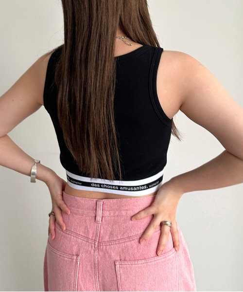 apres jour mignon（アプレジュールミニョン）の「カップ付きロゴクロップドタンクトップ【ZOZOTOWN限定アイテム】（タンクトップ・レディース・オフホワイト/ブラック・フリー/X-LARGE）」の11枚目の写真