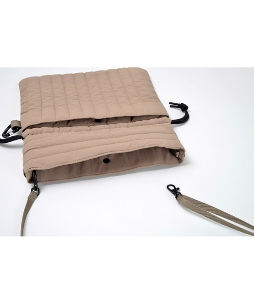 SOLPRESA(ソルプレーサ)の「【洗濯機洗い可能】巾着ショルダーポーチ(マザーズバッグ・レディース・ネイビー/グレイッシュベージュ/カーキ/チャコールグレー/ホワイト/ブラック/ピンク・ONE SIZE)」の20枚目の写真