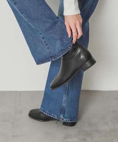 SENSE OF PLACE by URBAN RESEARCH(センスオブプレイスバイアーバンリサーチ)の「『4サイズ展開』『晴雨兼用』スクエアトウセンターシームストレッチローブーツ(ブーツ・レディース・アイボリー/ブラウン/ブラック・X-LARGE/MEDIUM/LARGE/SMALL)」の16枚目の写真