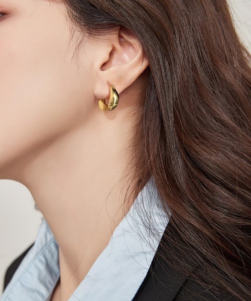 Leja(レジャ)の「【LEJA】ゴールドパーツ 真鍮 ピアス結婚式 お呼ばれピアス(ピアス(両耳用)・レディース・シルバー/ゴールド・FREE)」の2枚目の写真
