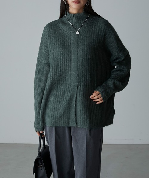 Anss.me(アンスミー)の「【Anss.me】モヘアライクニットセンタースリットタートルネックプルオーバー(ニット/セーター・レディース・ブラック/グレイッシュベージュ/ダークグリーン/アイボリー・FREE)」の5枚目の写真