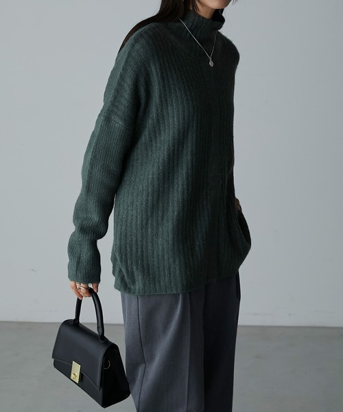 Anss.me(アンスミー)の「【Anss.me】モヘアライクニットセンタースリットタートルネックプルオーバー(ニット/セーター・レディース・ブラック/グレイッシュベージュ/ダークグリーン/アイボリー・FREE)」の6枚目の写真