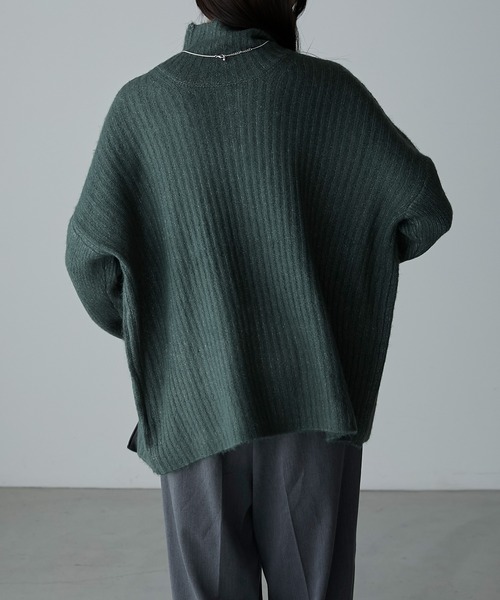 Anss.me(アンスミー)の「【Anss.me】モヘアライクニットセンタースリットタートルネックプルオーバー(ニット/セーター・レディース・ブラック/グレイッシュベージュ/ダークグリーン/アイボリー・FREE)」の7枚目の写真