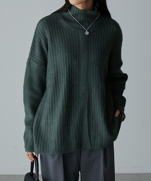 Anss.me(アンスミー)の「【Anss.me】モヘアライクニットセンタースリットタートルネックプルオーバー(ニット/セーター・レディース・ブラック/グレイッシュベージュ/ダークグリーン/アイボリー・FREE)」の12枚目の写真