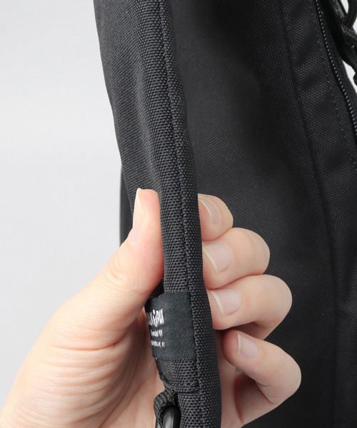 YAKPAK（ヤックパック）の「撥水 ポリエステル ワンショルダー ビッグ ボディバッグ（ボディバッグ/ウエストポーチ・メンズ・ブラック・FREE）」の18枚目の写真