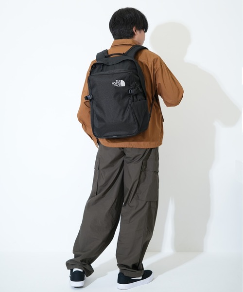 THE NORTH FACE(ザノースフェイス)の「【THE NORTH FACE/ザ ノースフェイス】BOULDER DAYPACK(バックパック/リュック・メンズ・ブラック/グレー系その他/グレー/ストーン/ホワイト/カーキ/ブルー/ダークグリーン/ブルー系その他・FREE)」の12枚目の写真