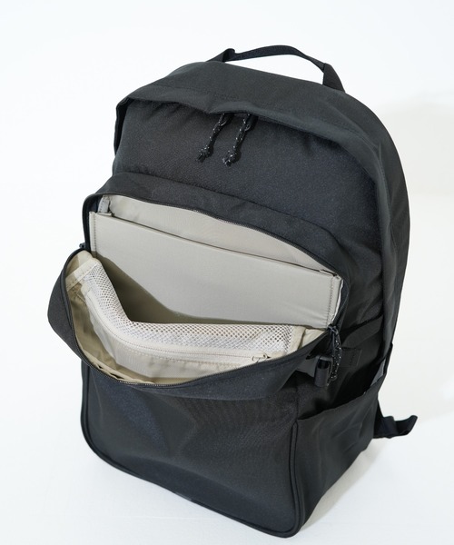 THE NORTH FACE(ザノースフェイス)の「【THE NORTH FACE/ザ ノースフェイス】BOULDER DAYPACK(バックパック/リュック・メンズ・ブラック/グレー系その他/グレー/ストーン/ホワイト/カーキ/ブルー/ダークグリーン/ブルー系その他・FREE)」の18枚目の写真