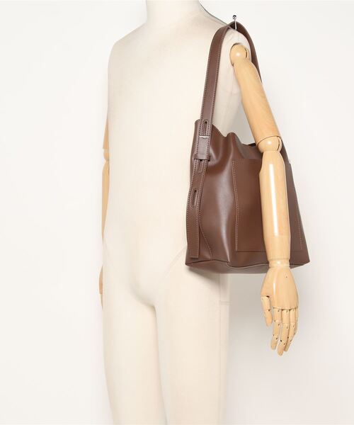 TONE SELECT GOODS（トーンセレクトグッズ）の「urbanfemine./PUショルダーバッグ U7127（ショルダーバッグ・レディース・ダークブラウン/ブラウン/ベージュ/ブラック・FREE）」の17枚目の写真