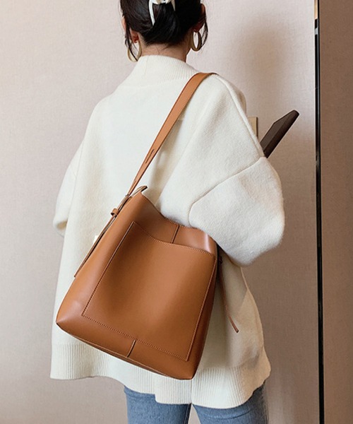 TONE SELECT GOODS（トーンセレクトグッズ）の「urbanfemine./PUショルダーバッグ U7127（ショルダーバッグ・レディース・ダークブラウン/ブラウン/ベージュ/ブラック・FREE）」の6枚目の写真