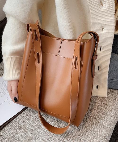 TONE SELECT GOODS（トーンセレクトグッズ）の「urbanfemine./PUショルダーバッグ U7127（ショルダーバッグ・レディース・ダークブラウン/ブラウン/ベージュ/ブラック・FREE）」の7枚目の写真