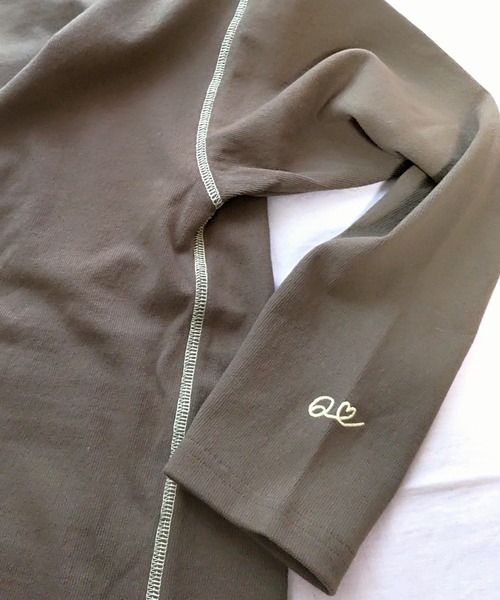 Q(キュー)の「ヘビーウェイトロンT(Tシャツ/カットソー・レディース・ホワイト/ブラック/ライトグレー/ベージュ/オリーブ・MEDIUM)」の21枚目の写真