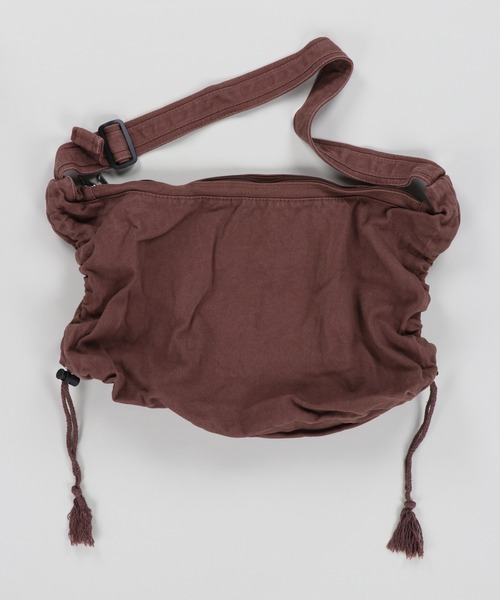 SPINNS（スピンズ）の「コットンコードショルダーバッグ（ショルダーバッグ・メンズ・ブラウン/オフホワイト/ブラック・ONESIZE）」の3枚目の写真