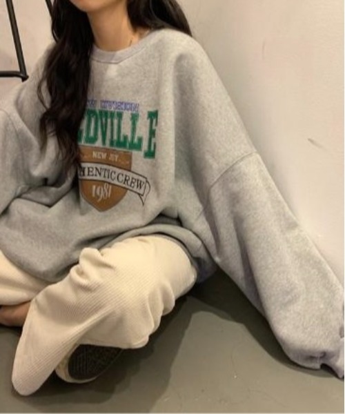 Burner(バーナー)の「【BURNER Recommend Select】カレッジロゴ トレーナー oku-tops-732338831725-18 U(スウェット・レディース・ネイビー/グレー/ブラック/ピンク/ダークグレー/アイボリー・XXL/XL)」の1枚目の写真