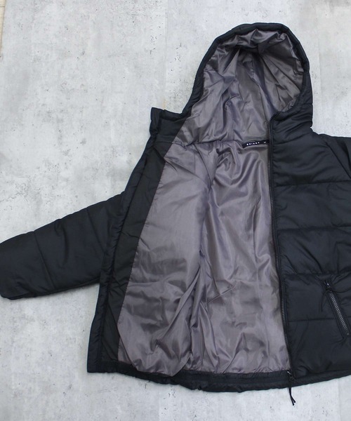 THE CASUAL（カジュアル）の「フーデッド　フェイクダウン　マウンテンジャケット（ダウンジャケット/コート・キッズ・チャコール/カーキ/ベージュ/ブラック・140cm/150cm/160cm/130cm/120cm/110cm）」の8枚目の写真