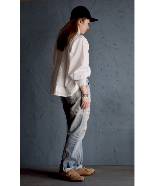 apartment department（アパートメントデパートメント）の「ブザム切り替え ボリュームスリーブブラウス（シャツ/ブラウス・レディース・オフホワイト/ブルー・M）」の13枚目の写真