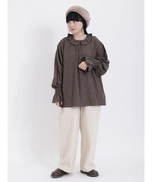 Samansa Mos2（サマンサ モスモス）の「襟フリルメローブラウス（シャツ/ブラウス・レディース・オフホワイト/ブラック/チャコールグレー/ブラウン・F）」の19枚目の写真