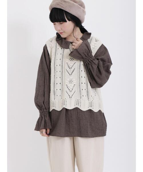 Samansa Mos2（サマンサ モスモス）の「襟フリルメローブラウス（シャツ/ブラウス・レディース・オフホワイト/ブラック/チャコールグレー/ブラウン・F）」の20枚目の写真