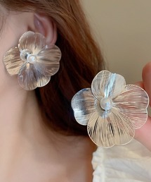 メタルフラワーピアス