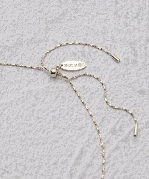 SHOO・LA・RUE（シューラルー）の「◆【イニシャル】スライダーコインネックレス（ネックレス・レディース・ゴールド系5/ゴールド系4/ゴールド系2/ゴールド系/ゴールド系3/ゴールド系1・00）」の10枚目の写真