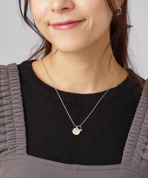 SHOO・LA・RUE（シューラルー）の「◆【イニシャル】スライダーコインネックレス（ネックレス・レディース・ゴールド系5/ゴールド系4/ゴールド系2/ゴールド系/ゴールド系3/ゴールド系1・00）」の12枚目の写真