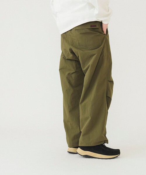 Gramicci（グラミチ）の「GRAMICCI × BEAMS / 別注 ナイロン オーバーパンツ（その他パンツ・メンズ・ブラック/オリーブ・SMALL/MEDIUM/LARGE/X-LARGE）」の8枚目の写真