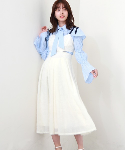 Cheek（チーク）の「キャンディースリーブ袖シャーリングシャツ（シャツ/ブラウス・レディース・カーキ/サックスブルー/オフホワイト・MEDIUM）」の16枚目の写真