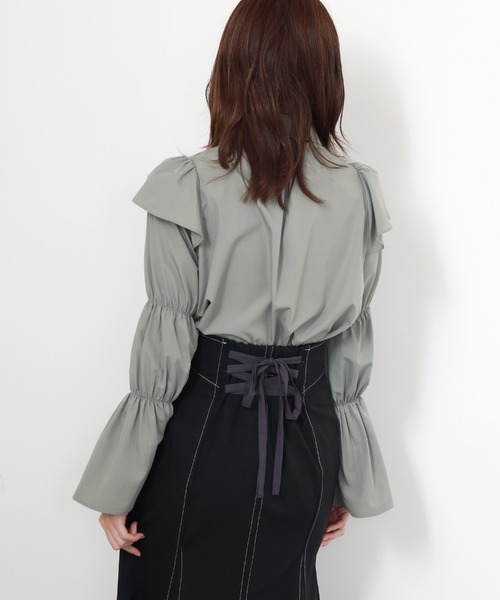 Cheek（チーク）の「キャンディースリーブ袖シャーリングシャツ（シャツ/ブラウス・レディース・カーキ/サックスブルー/オフホワイト・MEDIUM）」の5枚目の写真