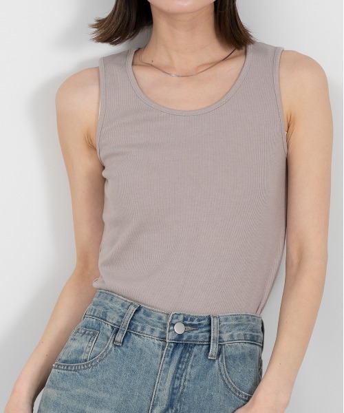 ad thie（アドティエ）の「ベーシック クルーネックタンクトップ（タンクトップ・レディース・グリーン/ライトグリーン/ピンク/パープル/グレー/オフホワイト/アイボリー/ブラック/ライトブルー/ミント/チャコール/ブラウン/カーキ・MEDIUM/LARGE/LL）」の3枚目の写真