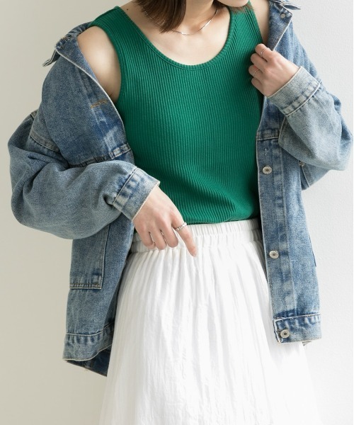 ad thie（アドティエ）の「ベーシック クルーネックタンクトップ（タンクトップ・レディース・グリーン/ライトグリーン/ピンク/パープル/グレー/オフホワイト/アイボリー/ブラック/ライトブルー/ミント/チャコール/ブラウン/カーキ・MEDIUM/LARGE/LL）」の8枚目の写真