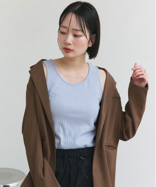 ad thie（アドティエ）の「ベーシック クルーネックタンクトップ（タンクトップ・レディース・グリーン/ライトグリーン/ピンク/パープル/グレー/オフホワイト/アイボリー/ブラック/ライトブルー/ミント/チャコール/ブラウン/カーキ・MEDIUM/LARGE/LL）」の18枚目の写真